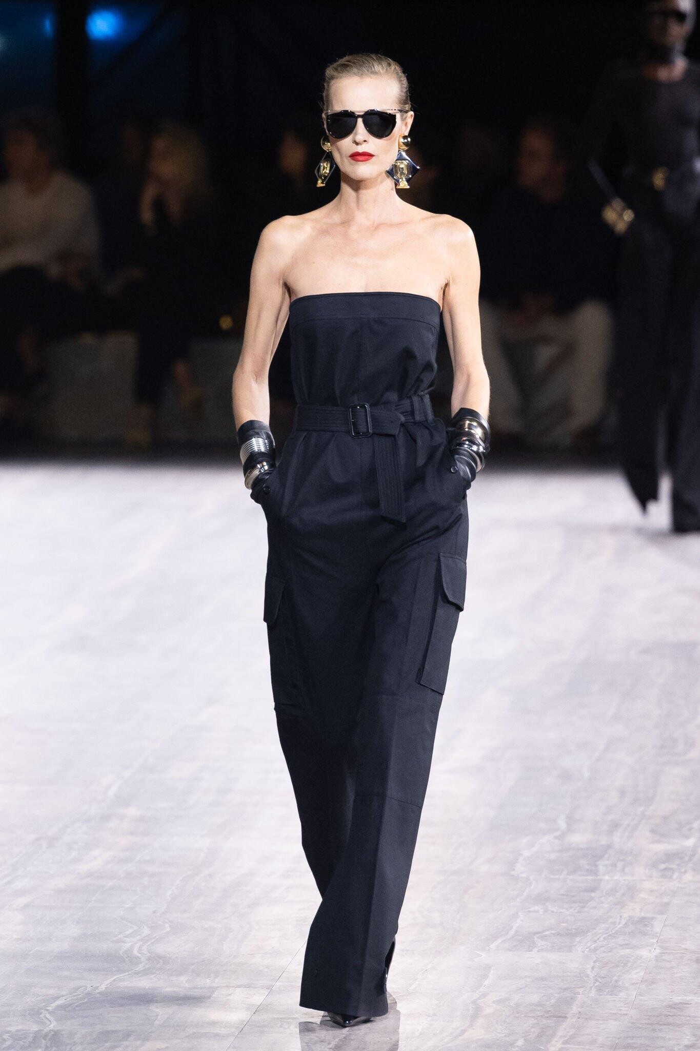 1997 - McQueen 4 Givenchy Couture Show - Eva Herzigova