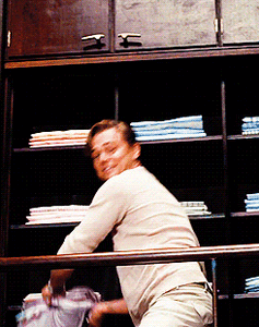 thesweateryaknow2.thumb.gif.694b74d9319f5b268edfd70f6cf16d1d.gif