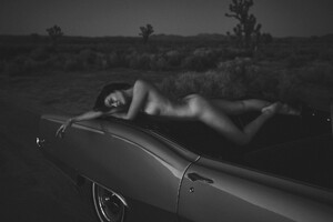 -ero-monochrome-Polly-Furnival-Stefan-Rappo-(photographer)-5191614.thumb.jpg.3e7e9535e7cea7453de2f947c72838d1.jpg