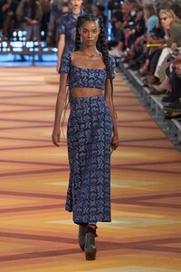 00002-etro-spring-2023-ready-to-wear-credit-gorunway.thumb.jpg.17fc3387d9d304bbb591b54f608b5bb5.jpg