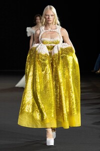 00030-del-core-spring-2023-ready-to-wear-credit-gorunway.thumb.jpg.6dc5d7c37b2fa5caead84800a90e2ae9.jpg