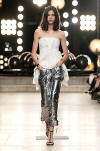 00050-isabel-marant-spring-2023-ready-to-wear-credit-gorunway.thumb.jpg.8cd62870978b760fb7db261fa41df1f5.jpg