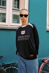 0264506800_2_4_1.jpg