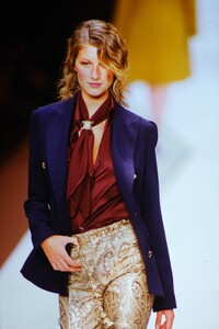 1194694204_gisele-runway-mix(10).jpg.cee87c3063098e207c13891d7d4ec4ab.jpg