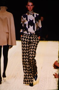 196762795_runway(4).jpg.bbdc5c813d685a7ba481b5a2c8e86f48.jpg