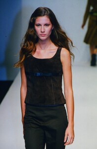 2008140817_gisele-runway-mix(4).jpg.99b15a0d42d00572d27fcdcb8a1ca7b6.jpg