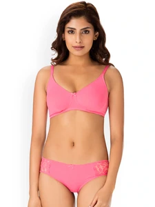 3a2ee8ee-41ab-44f3-9f34-c26c23c75b501527596121899-PrettySecrets-Cotton-Full-Cover-Wireless-Bra-and-Hipster-Set-32B-741527596121734-1.webp