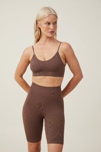6336745-04-2.jpg