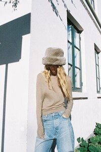 9598153737_1_1_1.jpg