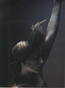 ARCHIVIO-VogueItalia(April2002)-GreatHair!-011.thumb.jpg.55cbe17d5319204e12e39ee6179ef111.jpg