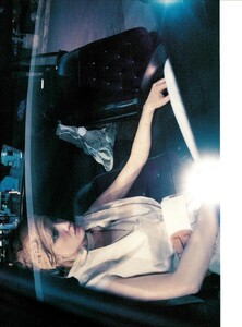 ARCHIVIO-VogueItalia(May2002)-VivaVacation-015.thumb.jpg.a6fec8858c1b4b7b393c2092d82a7659.jpg