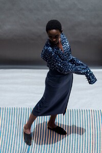 Abiola-A.-Olusola-Lookbook_01_DSCF0021_bellanaija.thumb.jpg.7e10a141239f564ad904b0219939c80e.jpg