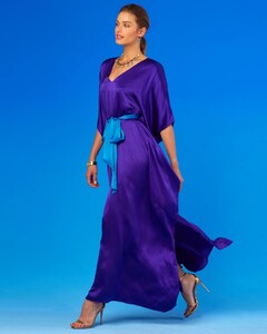 AlessandraSilkKaftaninRoyalPurple_2346_lores.jpg