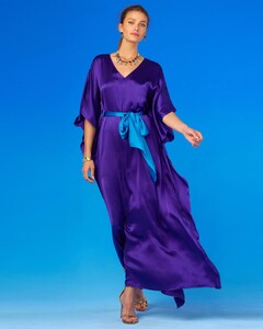 AlessandraSilkKaftaninRoyalPurple_2355_lores.jpg