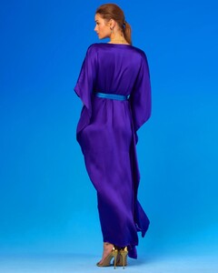 AlessandraSilkKaftaninRoyalPurple_2386_lores.jpg