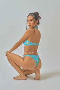 BLUEDAIQUIRI-COURTNEY1_2048x.jpg