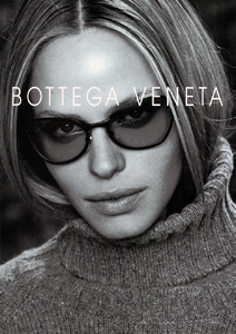 Bottega_Veneta_Fall_Winter_1998_99_01.thumb.png.46f84ed4c11962c801a1db0e22d7dd3f.png