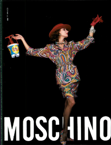 Caminata_Moschino_Spring_Summer_1985_14.thumb.png.7b1c5913658ad15d53470624184f554a.png