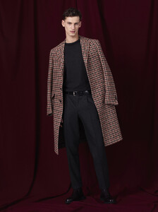 Canali-Fall-Winter-2019-Lookbook-01.thumb.jpg.f40e7cac1ab46d663df4fcc8459fd795.jpg