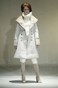 CatherineMalandrino2005WomenRTW10.thumb.jpg.f8e6a15e1fc67f47d63b0a9bd0b17ae4.jpg
