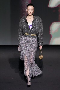 ChanelS23045.thumb.jpg.67e992f7f4552c8fbb01cb6255ba3a2d.jpg