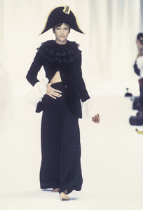 Complice FW 1993 RTW 156.jpg