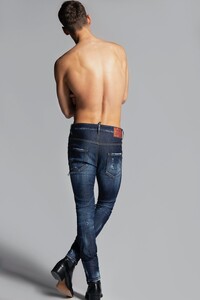 Dsquared2-Dark-Wash-Super-Twinky-Jeans-001.thumb.jpg.5a8c8025cad6d9ed709dc73c62b5f2a4.jpg