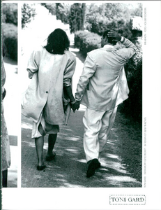 Eckstein_Toni_Gard_Spring_Summer_1985_02.thumb.png.04476597197f30da0061499be1a2c7d3.png