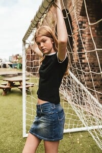 Emma Frick Emma-Frick-by-Gigi-Umbrasaite-Vanity-Teen-Girl-Womenswear-Magazine-8.jpg