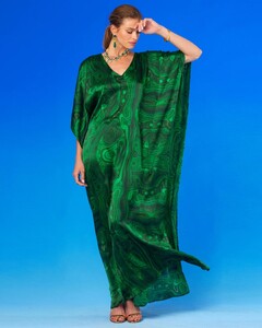 EsmeraldaSilkKaftaninMalachite_2912_lores.jpg