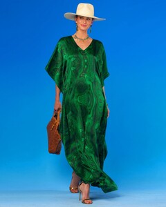 EsmeraldaSilkKaftaninMalachite_2944_lores.jpg