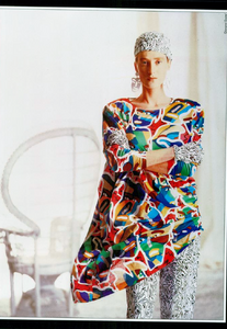 Gastel_Missoni_Spring_Summer_1986_04.thumb.png.0e5da4b0c4449f8f3c4522fd3a2dc58e.png