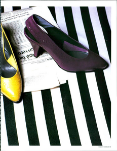 Grignaschi_Prada_Spring_Summer_1985_10.thumb.png.d573bb49b8328522a5d354859c6328b2.png