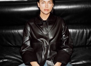 Irina-Shayk-Zara-Leather-2023-Photoshoot02.jpg