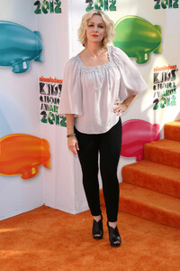 JENNIE-GARTH-at-25th-Annual-Nickelodeon-Kids’-Choice-Awards-in-Los-Angeles-7.jpg