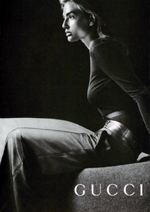 Klein_Gucci_Fall_Winter_1998_99_08.thumb.png.3270e56627508e6e5e19619dde9b6eb7.png