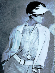 Lindbergh_Sportmax_Spring_Summer_1985_09.thumb.png.35900a88e095eba2593e8c0f0f8298c3.png