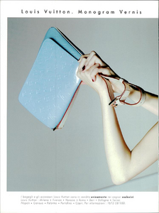 Louis_Vuitton_Fall_Winter_1998_99_03.thumb.png.c9d84be3c47fa40cc96d2b29f50ca886.png