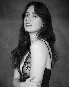 Luana_10_HD_Instagram_by_Olivier_Merzoug_Photographer.thumb.JPG.0ed80f367aee9c3b84ea5d988380b98a.JPG