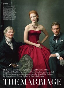 Marriage_Leibovitz_US_Vogue_November_2012_01.thumb.jpg.a73897d02f71a0501381f88a210341fd.jpg