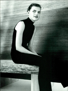 McDean_Jil_Sander_Fall_Winter_1996_97_02.thumb.png.75fb6ffb82dc495ec6a9ecaba4049d08.png