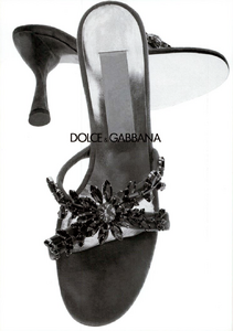 Meisel_Dolce__Gabbana_Fall_Winter_1998_99_05.thumb.png.853d6518e3de082dcf0d18e6263575ff.png