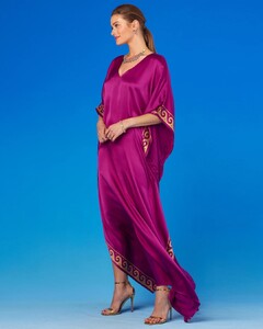 MinervaSilkKaftaninTyrhianPurple_2732_lores.jpg
