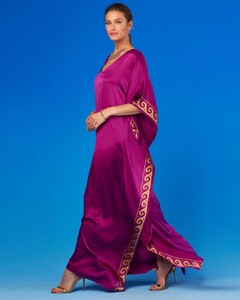 MinervaSilkKaftaninTyrhianPurple_2759_lores.jpg