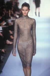 NarcisoRodriguez1999WomenRTW51.thumb.jpg.d6691a89d02cabfe2a6e8ecc15ec9542.jpg