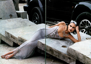 Newton_Blumarine_Fall_Winter_1998_99_03.thumb.png.3a30c9df07ecb90dea1e40342b1d473f.png