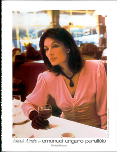 Newton_Emanuel_Ungaro_Parallele_Spring_Summer_1985_07.thumb.png.d9ec7b60346852739cdb39dfd9cc41cc.png