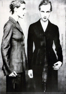 Roversi_Alberta_Ferretti_Fall_Winter_1998_99_03.thumb.png.0eeb5d727b747f8174a4292591efc804.png