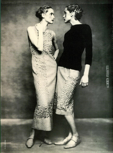 Roversi_Alberta_Ferretti_Fall_Winter_1998_99_12.thumb.png.cb2accec122aadf2ba7b3de097a90adb.png