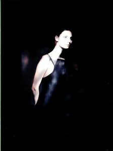 Roversi_Krizia_Vogue_Italia_October_1998_04.thumb.png.41e9ebf5ec724500fed68ab93ab1644d.png